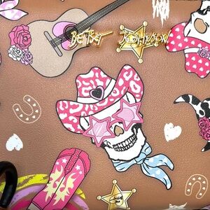 🩷☠️ BETSEY JOHNSON Western Cowboy Skull Print Zip Around Wristlet/Wallet🩷☠️NWT